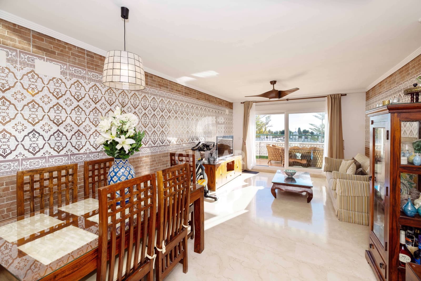 2 soveværelse Lejlighed til salg i San Pedro de Alcantara med swimmingpool garage - € 435.000 (Ref: 9747407)