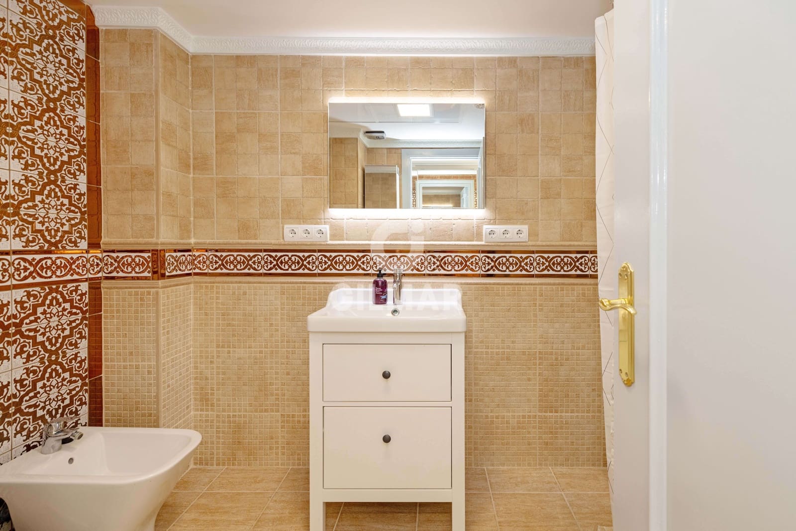 2 soveværelse Lejlighed til salg i San Pedro de Alcantara med swimmingpool garage - € 435.000 (Ref: 9747407)