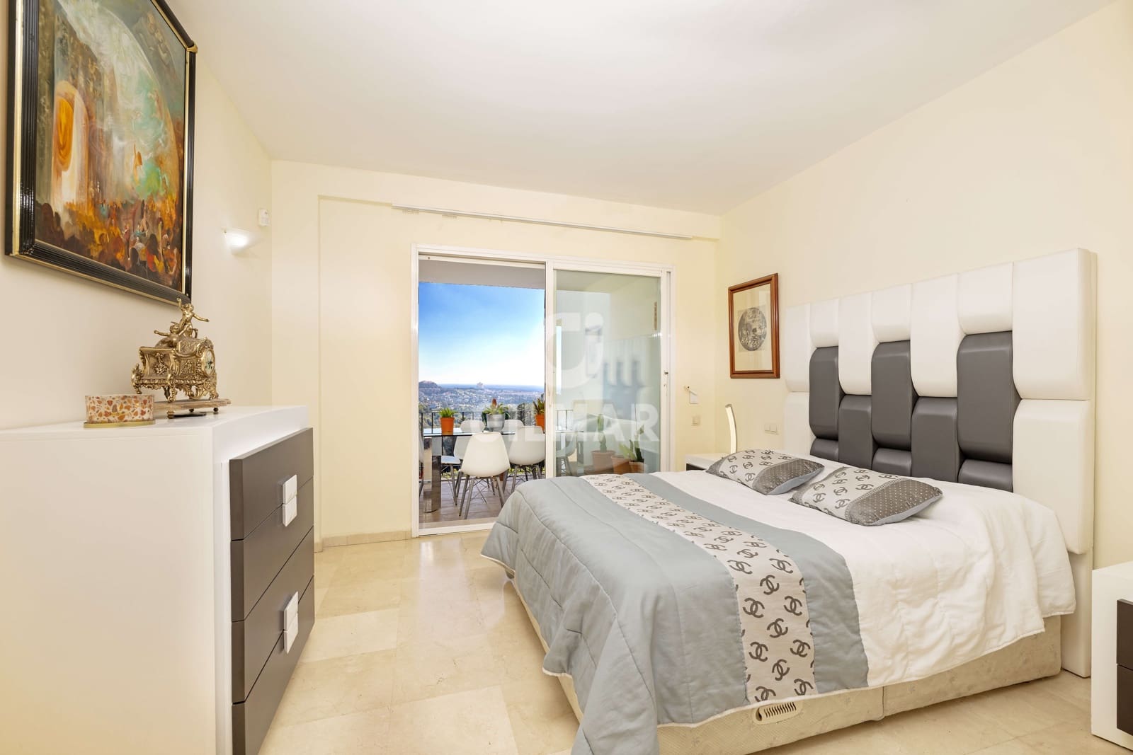 2 bedroom Flat for sale in La Quinta with pool garage - € 480,000 (Ref: 9747408)