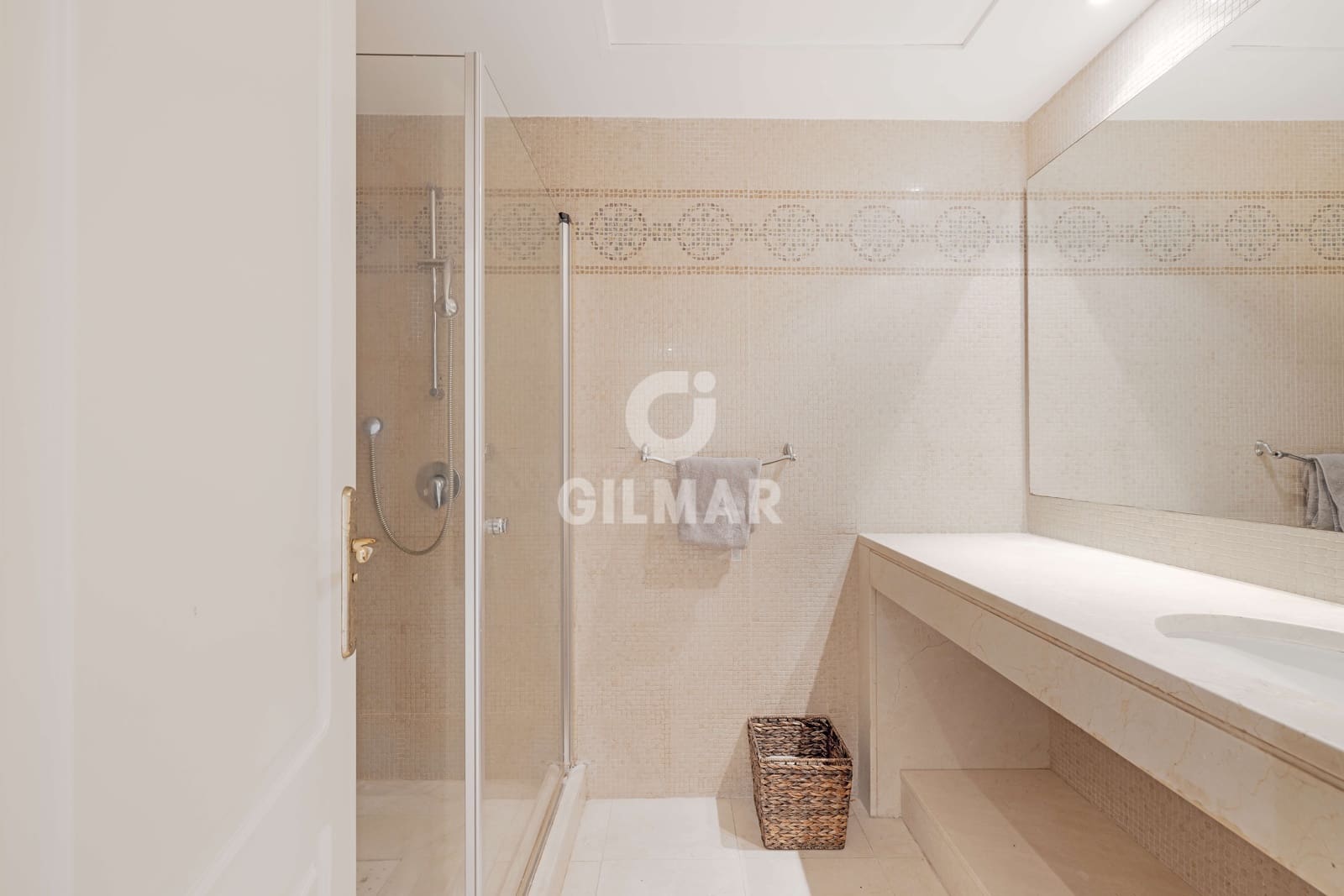 2 bedroom Flat for sale in La Quinta with pool garage - € 480,000 (Ref: 9747408)