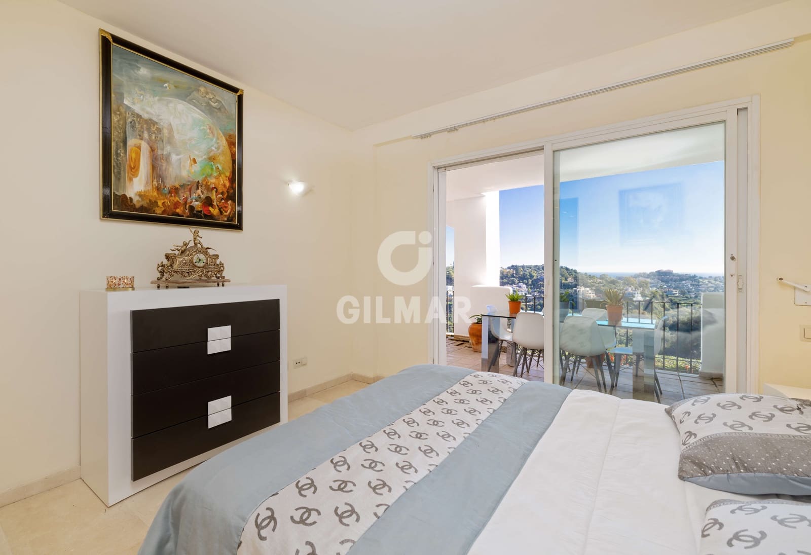 2 bedroom Flat for sale in La Quinta with pool garage - € 480,000 (Ref: 9747408)