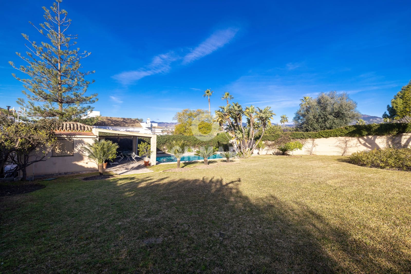 Building Plot for sale in San Pedro de Alcantara - € 1,349,000 (Ref: 9747409)