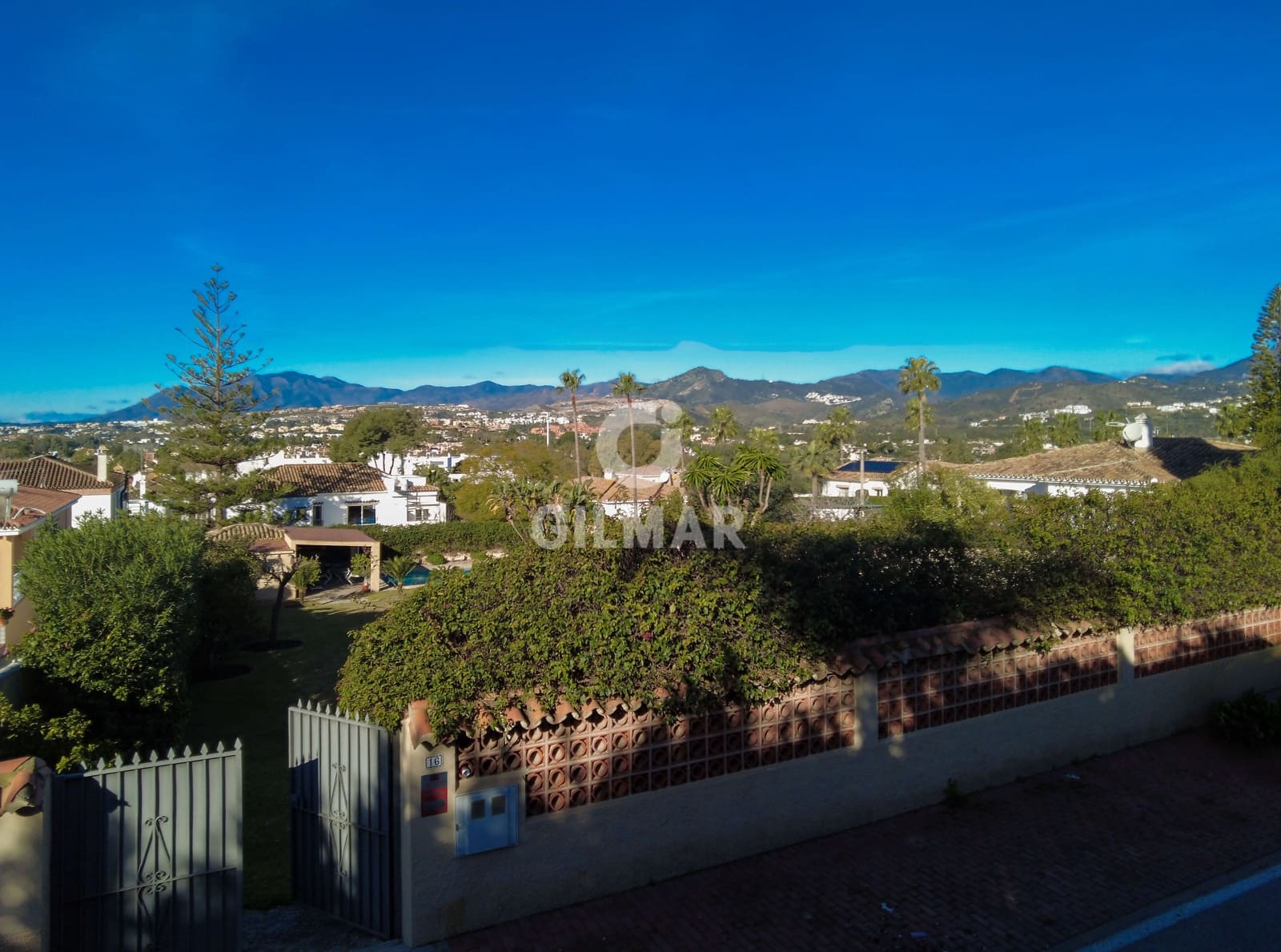 Building Plot for sale in San Pedro de Alcantara - € 1,349,000 (Ref: 9747409)