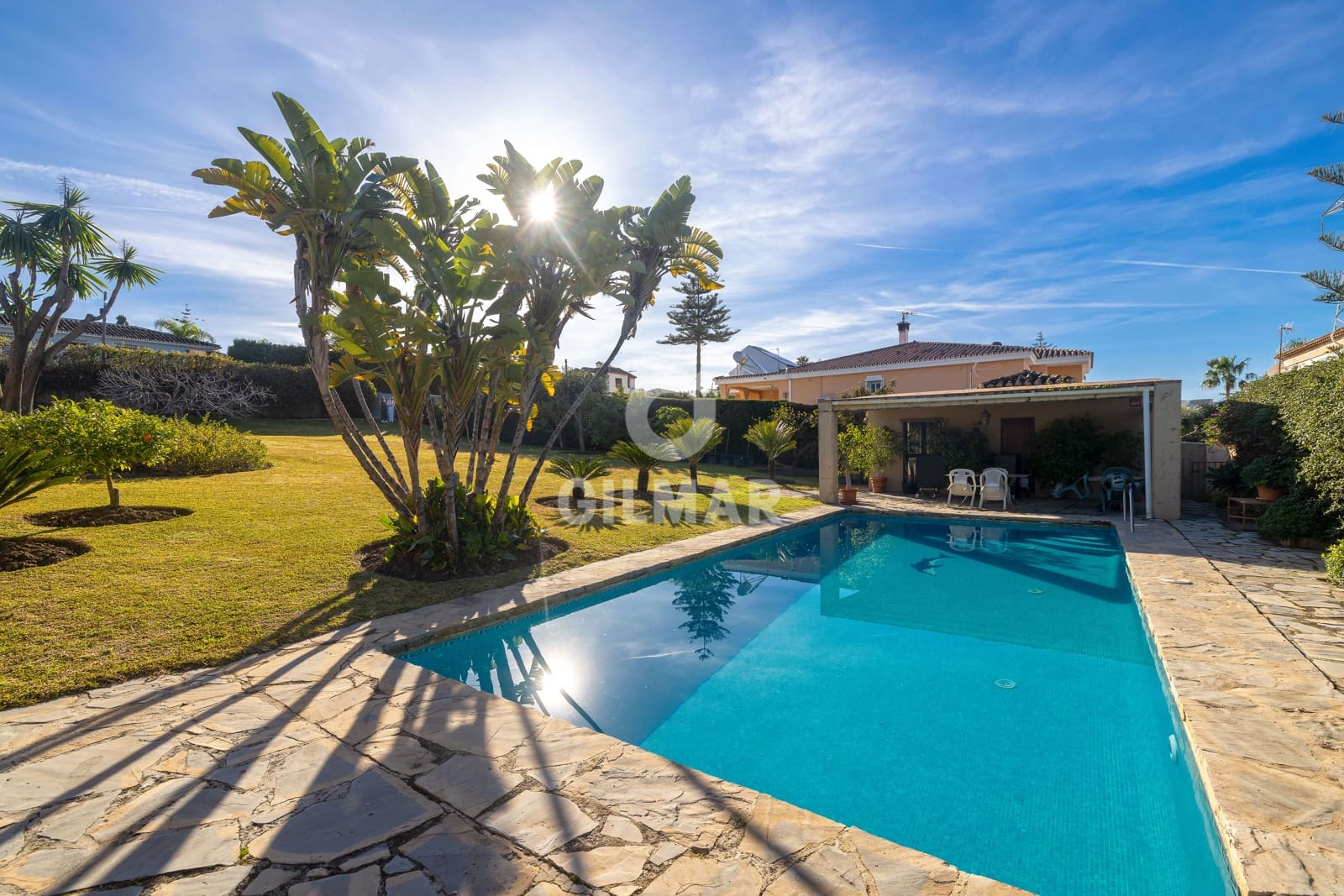 Building Plot for sale in San Pedro de Alcantara - € 1,349,000 (Ref: 9747409)