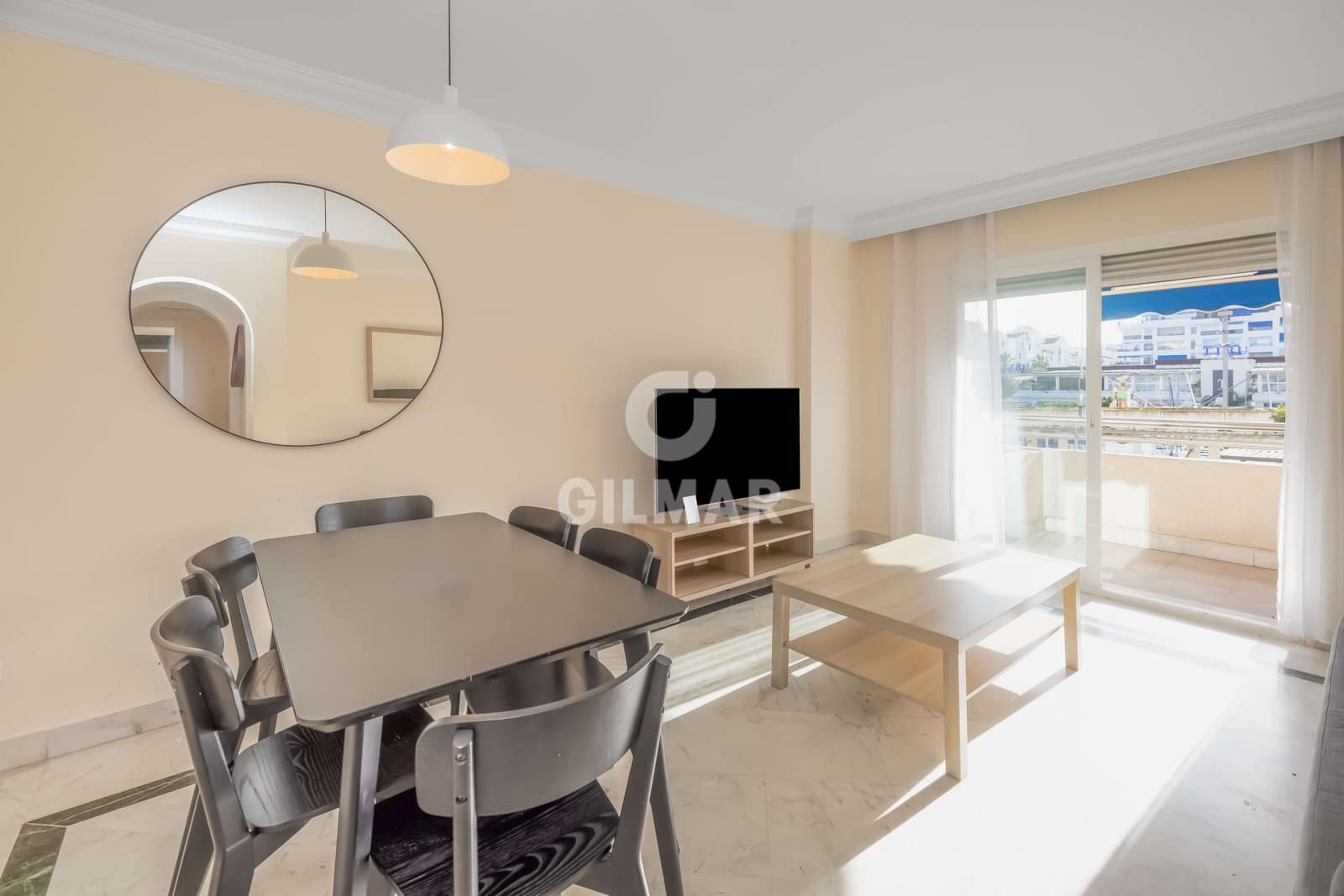 2 Zimmer Wohnung zu verkaufen in Puerto Banus mit Pool Garage - 575.000 € (Ref: 9747411)