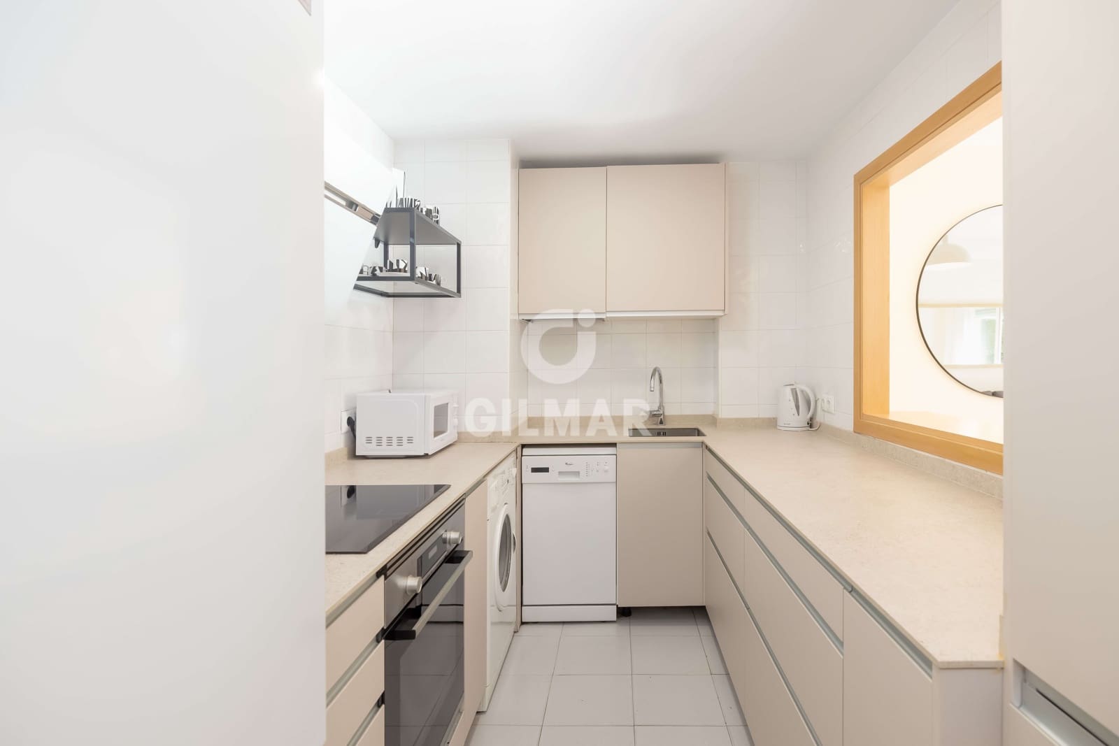 2 Zimmer Wohnung zu verkaufen in Puerto Banus mit Pool Garage - 575.000 € (Ref: 9747411)