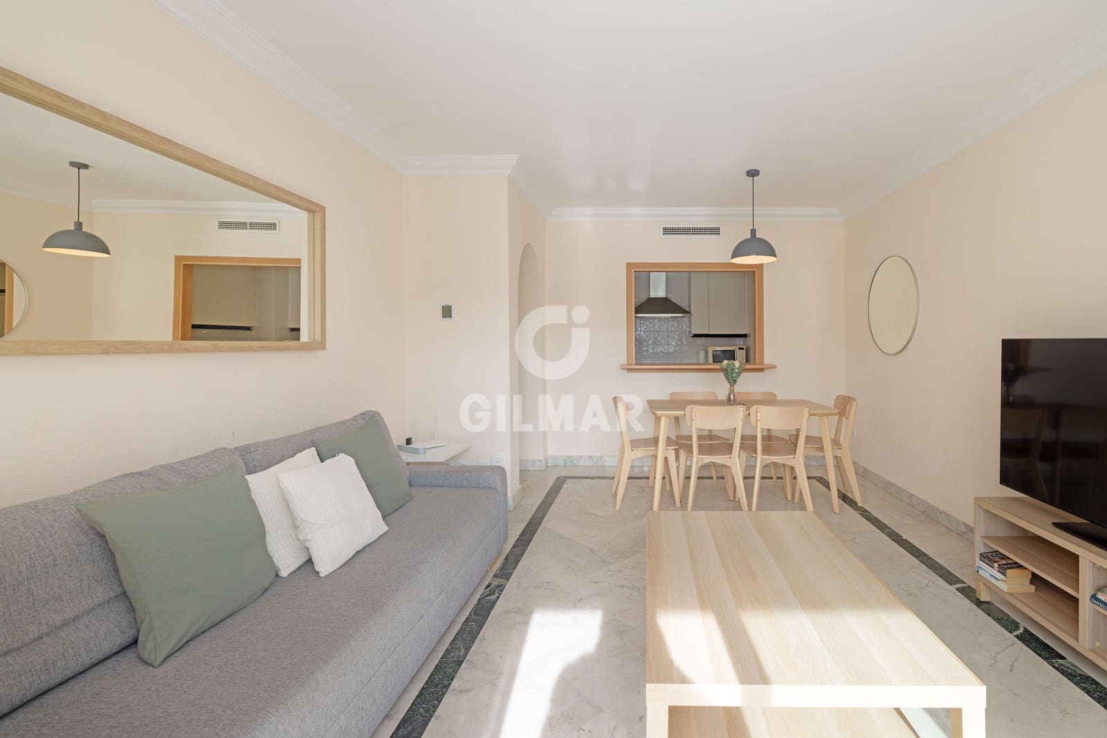 2 Zimmer Wohnung zu verkaufen in Puerto Banus mit Pool Garage - 595.000 € (Ref: 9747413)