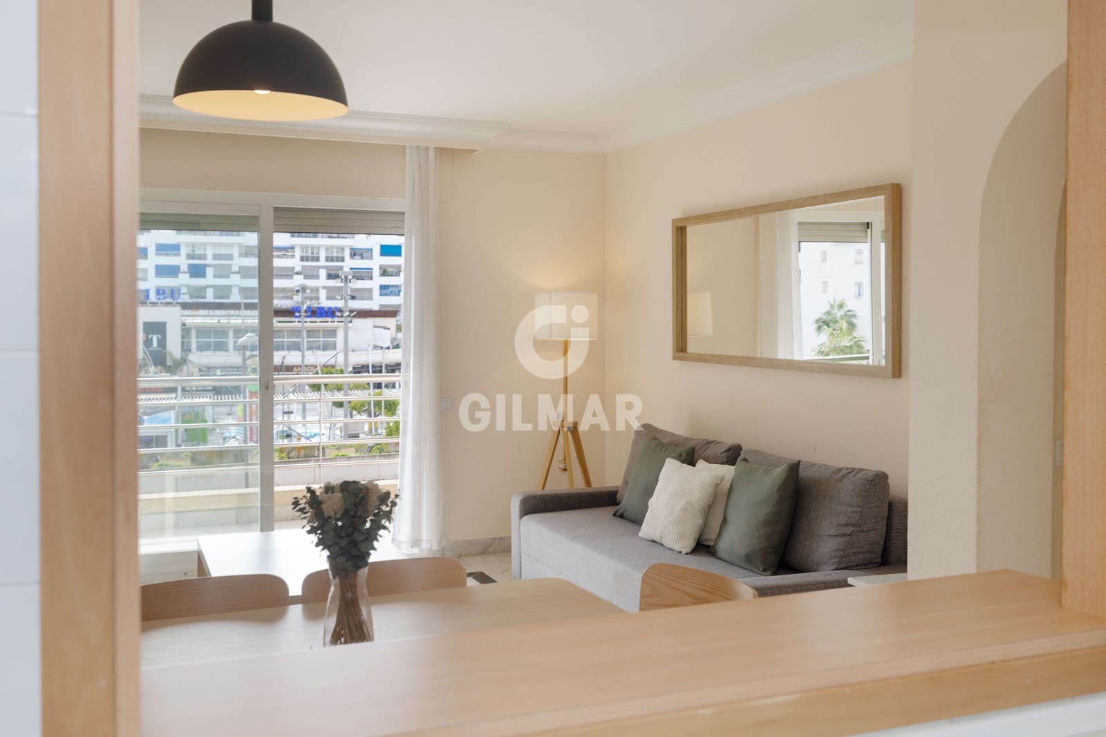 2 Zimmer Wohnung zu verkaufen in Puerto Banus mit Pool Garage - 595.000 € (Ref: 9747413)