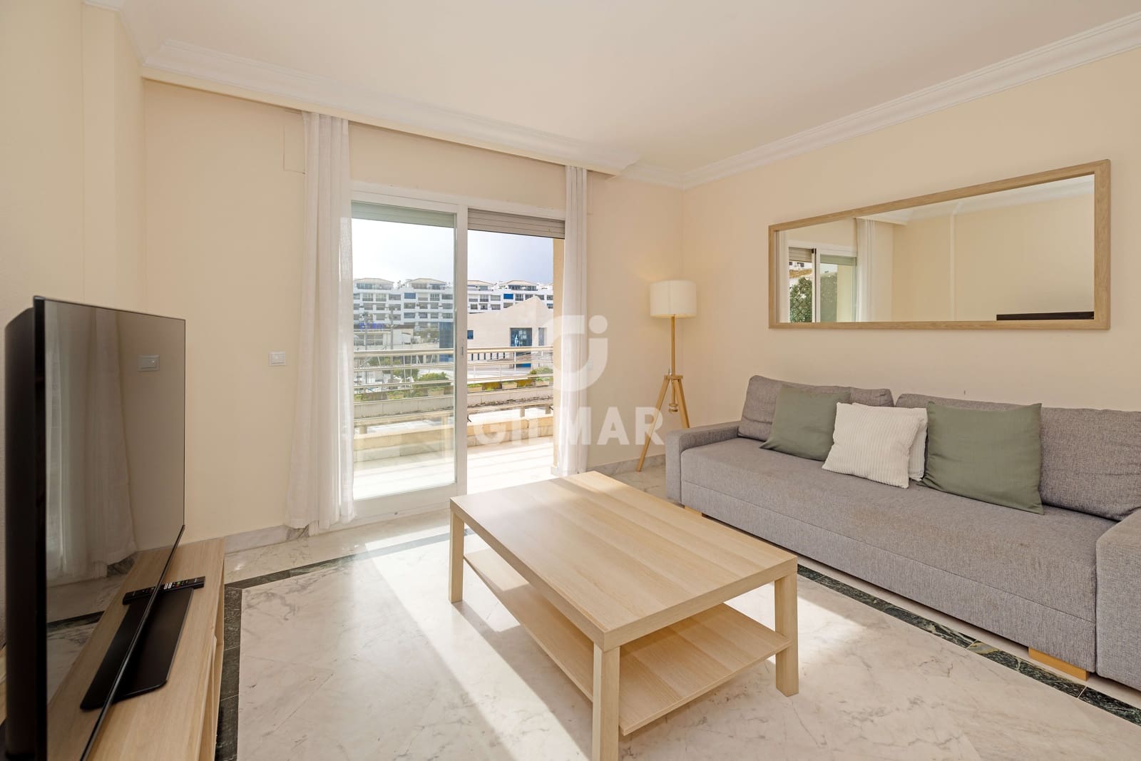 2 Zimmer Wohnung zu verkaufen in Puerto Banus mit Pool Garage - 595.000 € (Ref: 9747413)