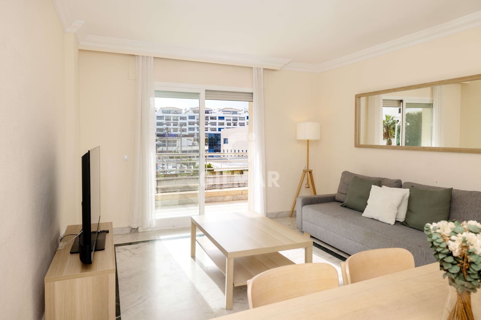 2 Zimmer Wohnung zu verkaufen in Puerto Banus mit Pool Garage - 595.000 € (Ref: 9747413)