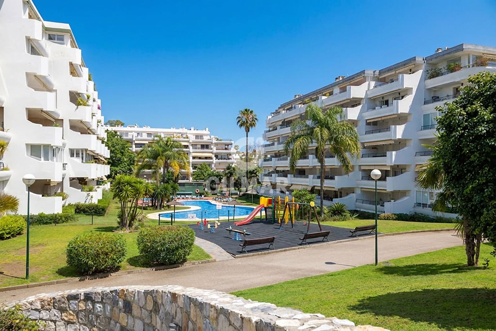 3 soveværelse Penthouse til salg i Guadalmina med swimmingpool garage - € 595.000 (Ref: 9747414)