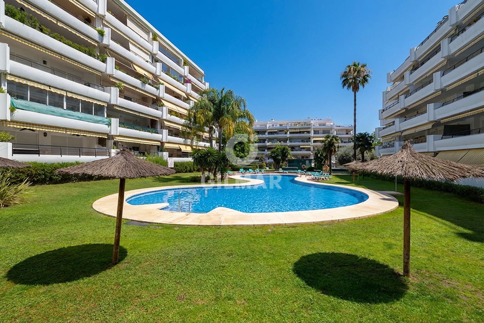 3 soveværelse Penthouse til salg i Guadalmina med swimmingpool garage - € 595.000 (Ref: 9747414)