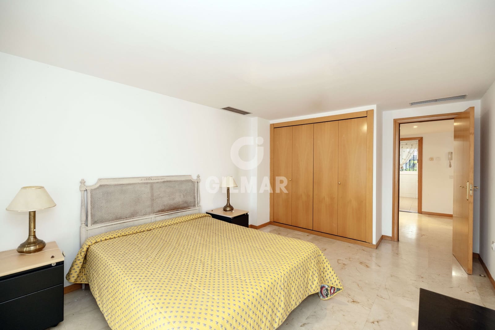 3 soveværelse Penthouse til salg i Guadalmina med swimmingpool garage - € 595.000 (Ref: 9747414)