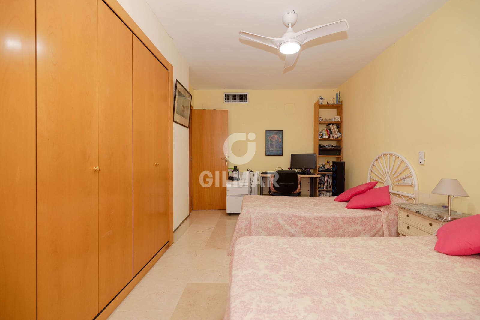 3 soveværelse Penthouse til salg i Guadalmina med swimmingpool garage - € 595.000 (Ref: 9747414)