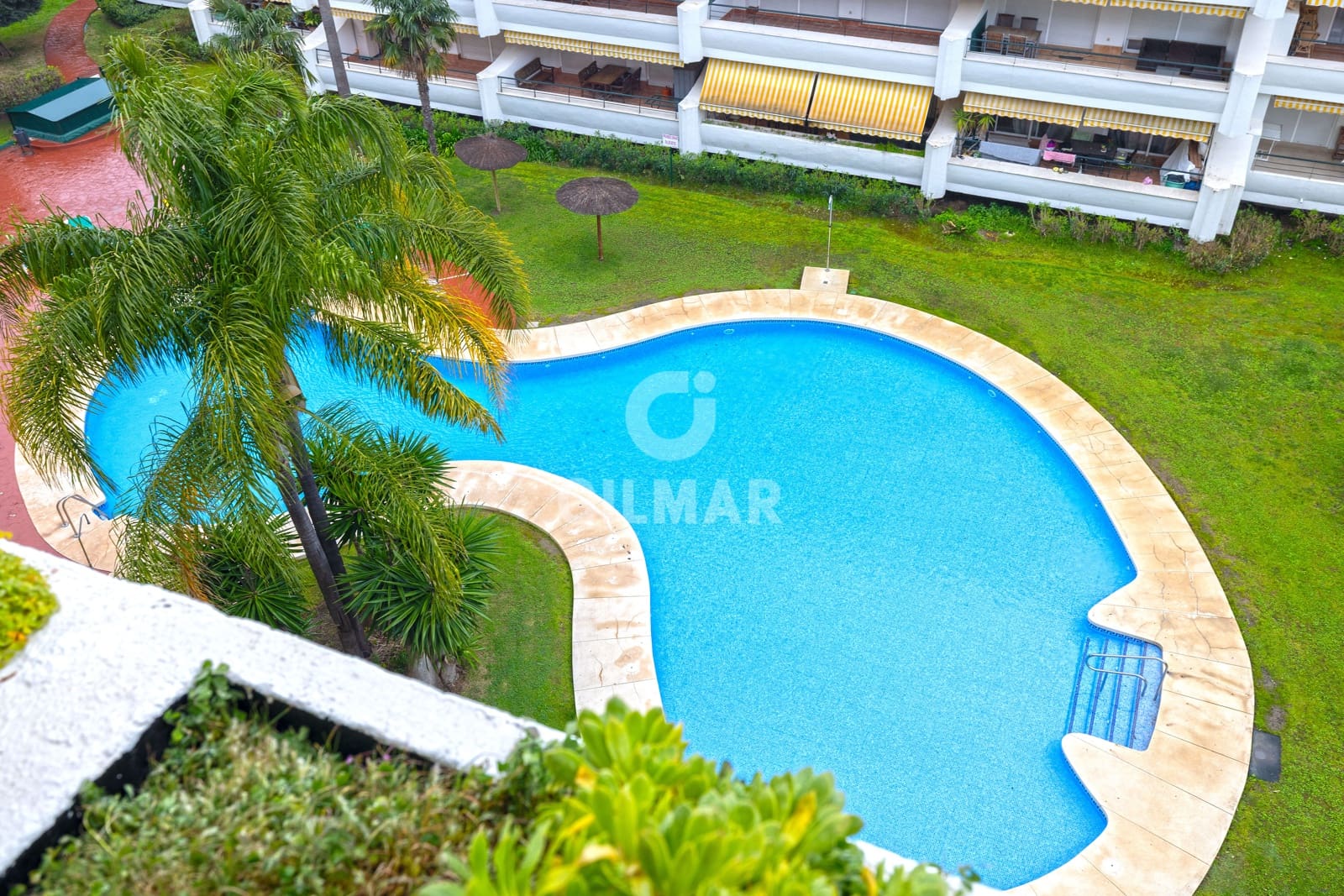 3 soveværelse Penthouse til salg i Guadalmina med swimmingpool garage - € 595.000 (Ref: 9747414)