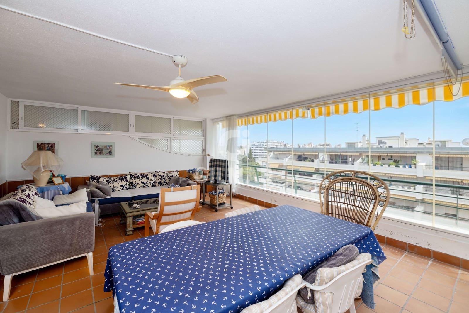 3 soveværelse Penthouse til salg i Guadalmina med swimmingpool garage - € 595.000 (Ref: 9747414)