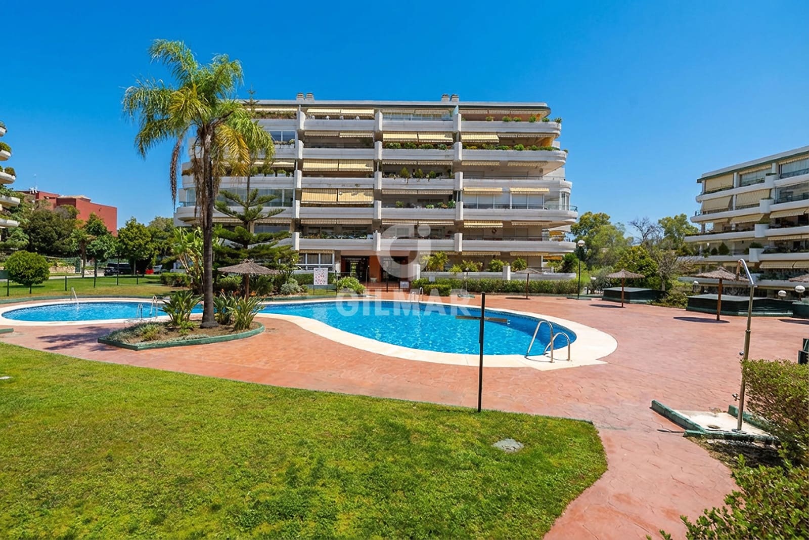 3 soveværelse Penthouse til salg i Guadalmina med swimmingpool garage - € 595.000 (Ref: 9747414)