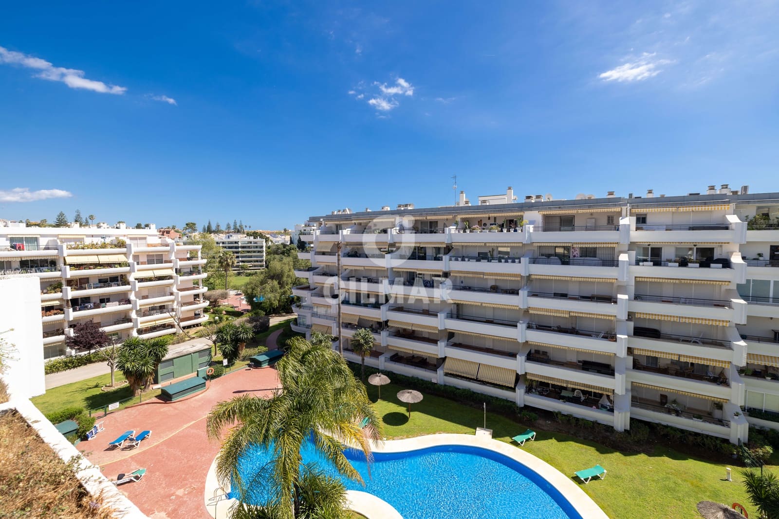 3 bedroom Penthouse for sale in Guadalmina with pool garage - € 595,000 (Ref: 9747414)