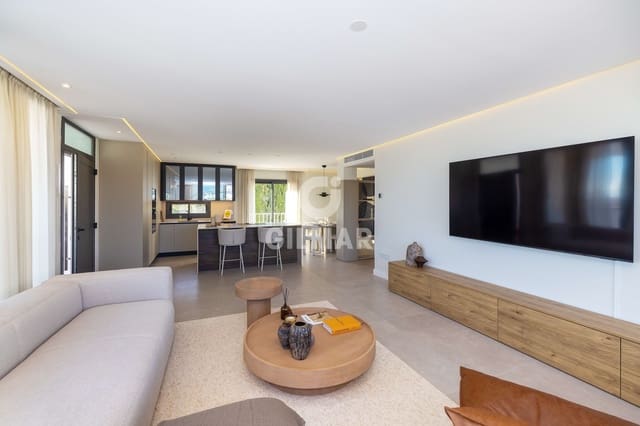 2 soverom Leilighet til salgs i Las Brisas, Marbella med svømmebasseng garasje - € 890 000 (Ref: 9747416)