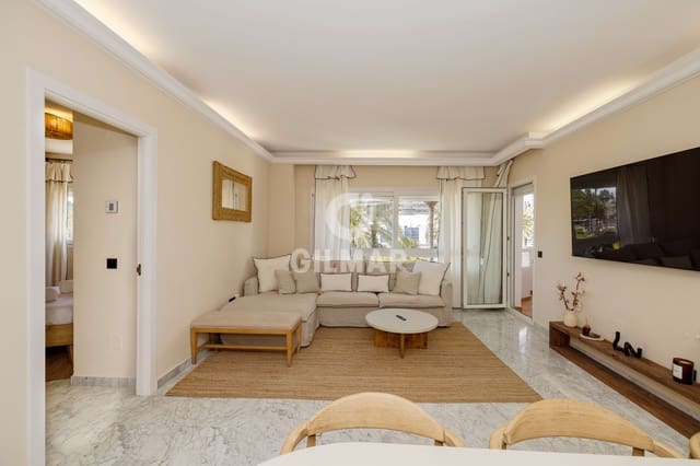 4 quarto Apartamento para venda em Puerto Banus, Marbella com piscina garagem - 1 595 000 € (Ref: 9747418)