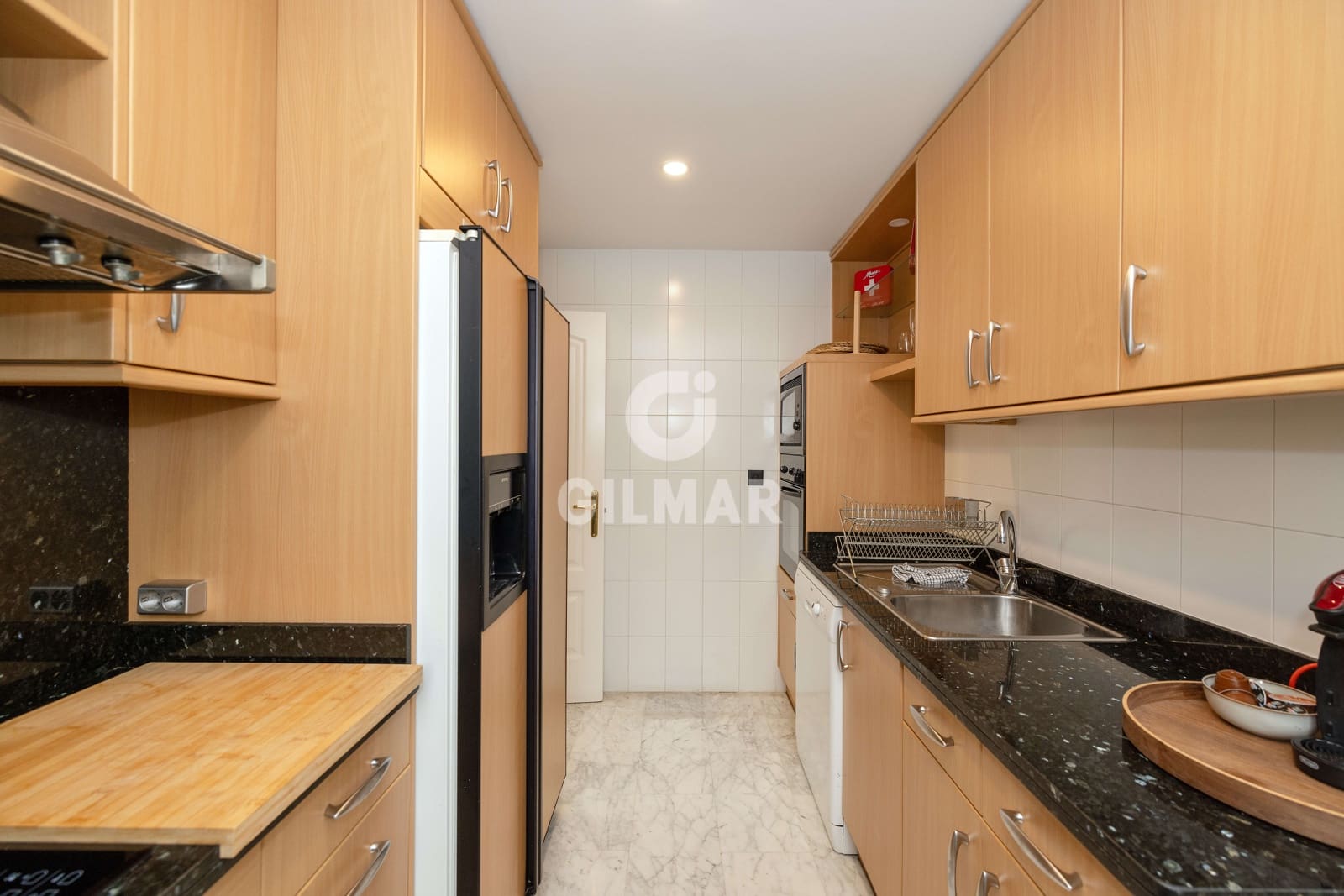 4 Zimmer Wohnung zu verkaufen in Puerto Banus mit Pool Garage - 1.595.000 € (Ref: 9747418)