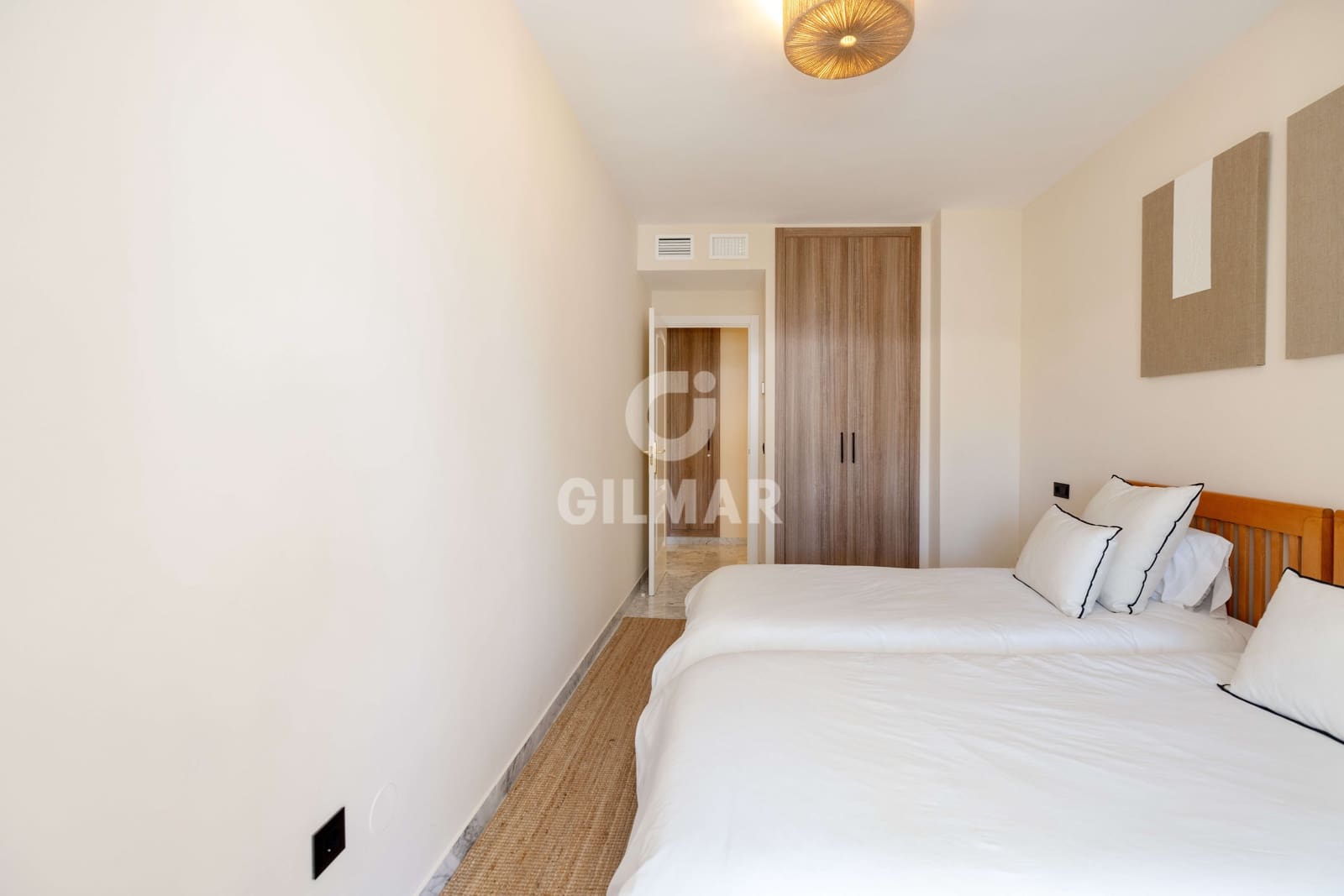 4 Zimmer Wohnung zu verkaufen in Puerto Banus mit Pool Garage - 1.595.000 € (Ref: 9747418)