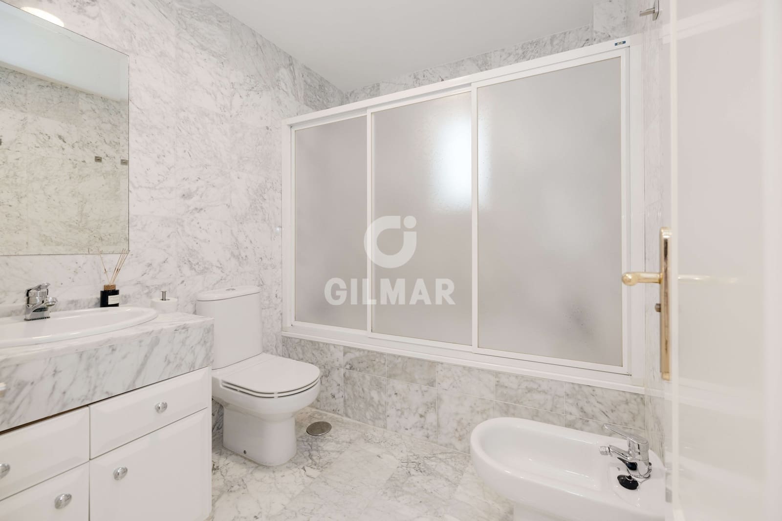 4 Zimmer Wohnung zu verkaufen in Puerto Banus mit Pool Garage - 1.595.000 € (Ref: 9747418)