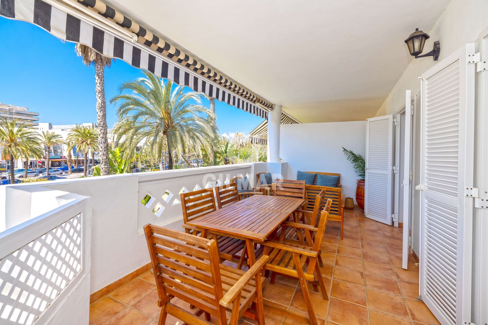 4 Zimmer Wohnung zu verkaufen in Puerto Banus mit Pool Garage - 1.595.000 € (Ref: 9747418)