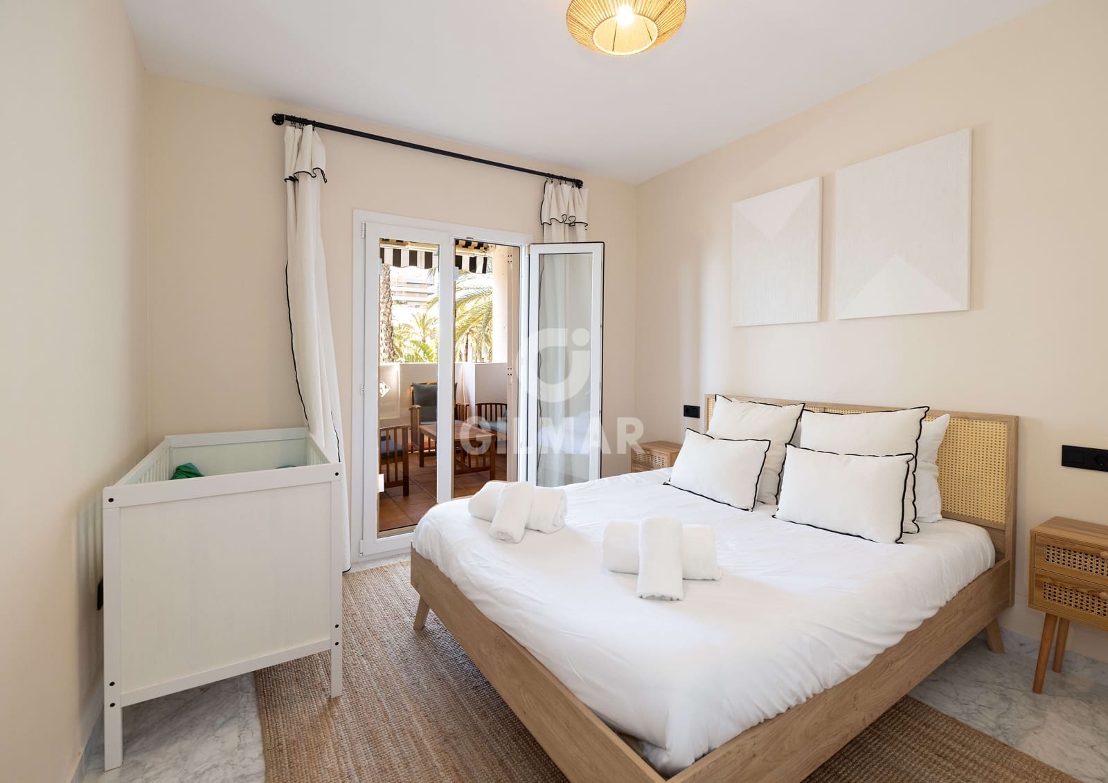 4 Zimmer Wohnung zu verkaufen in Puerto Banus mit Pool Garage - 1.595.000 € (Ref: 9747418)