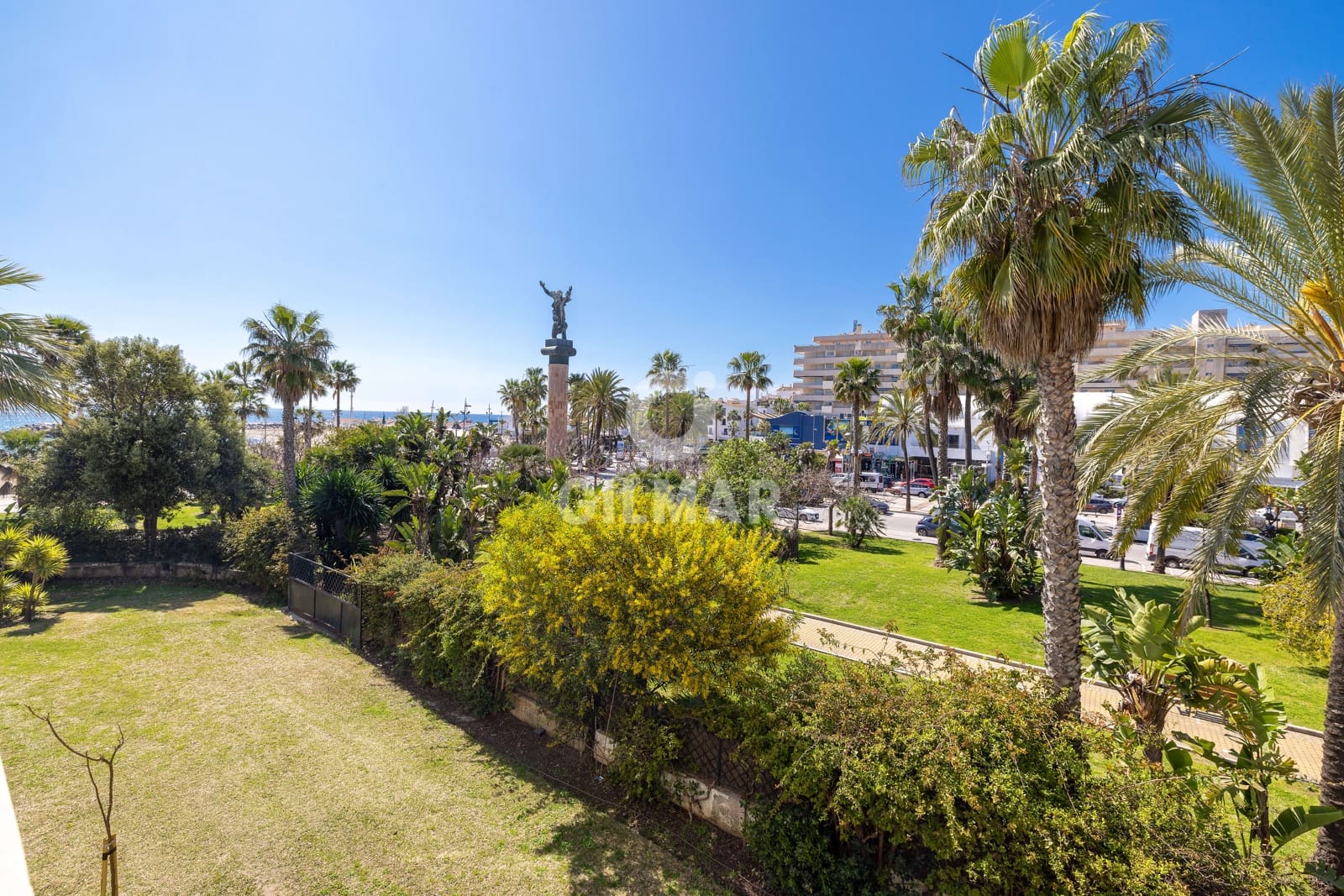 4 Zimmer Wohnung zu verkaufen in Puerto Banus mit Pool Garage - 1.595.000 € (Ref: 9747418)