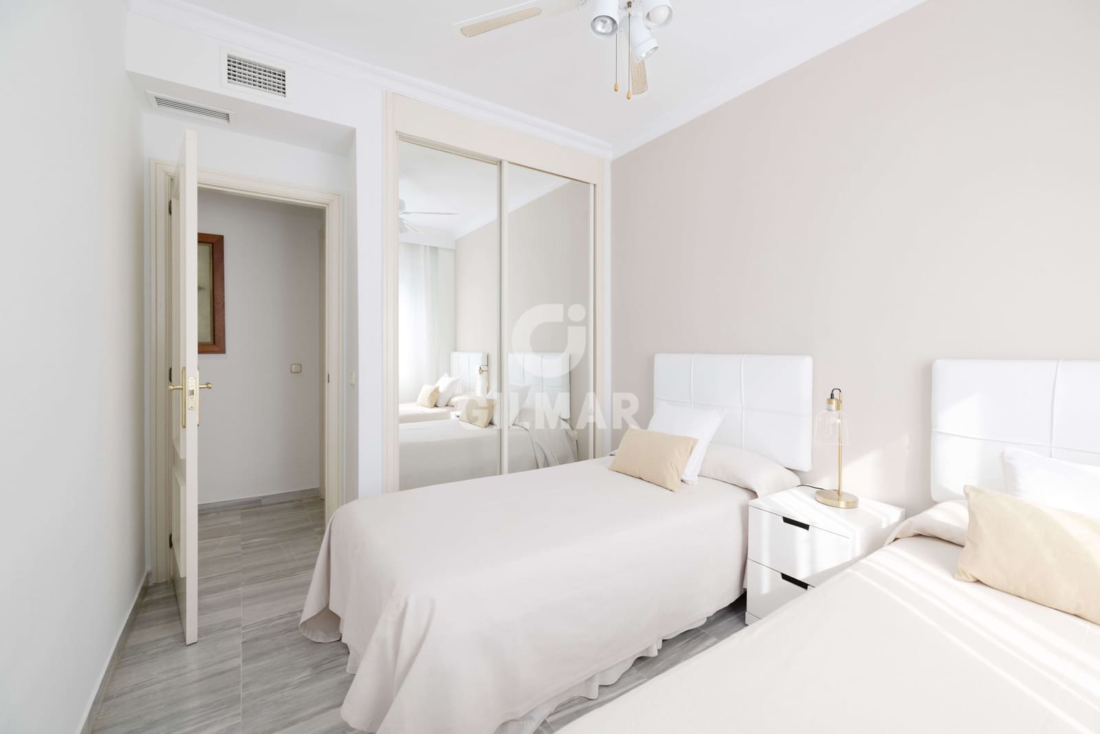 4 Zimmer Penthouse zu verkaufen in Golden Mile mit Pool Garage - 1.099.000 € (Ref: 9749366)