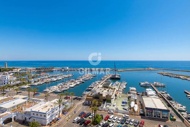 2 sypialnia Mieszkanie na sprzedaż w Puerto de Estepona, Estepona z basenem garażem - 600 000 € (Ref: 9751104)