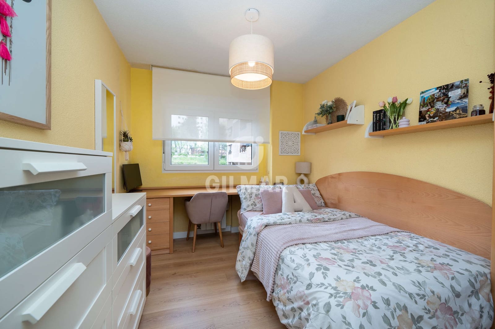 4 bedroom Flat for sale in Madrid city with pool garage - € 890,000 (Ref: 9752553)