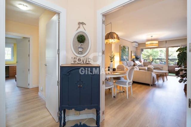 4 soverom Leilighet til salgs i La Paz, Madrid by med svømmebasseng garasje - € 890 000 (Ref: 9752553)