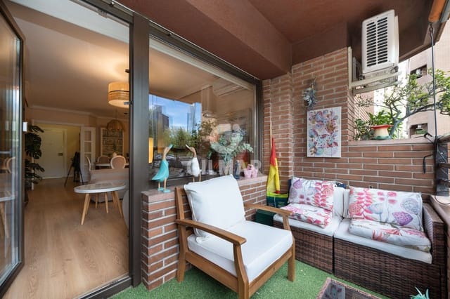 4 soverom Leilighet til salgs i La Paz, Madrid by med svømmebasseng garasje - € 890 000 (Ref: 9752553)