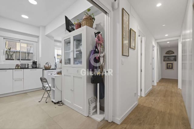 5 makuuhuone Asunto myytävänä paikassa Tablada, Sevilla kaupunki mukana 
autotalli - 850 000 € (Ref: 9753637)