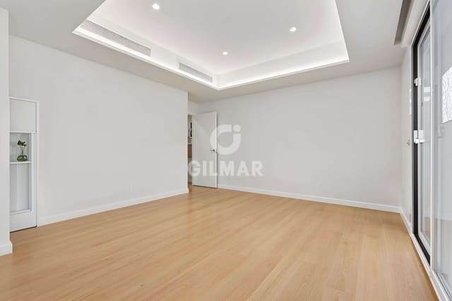 5 soveværelse Lejlighed til salg i Tablada, Sevilla by med garage - € 850.000 (Ref: 9753637)