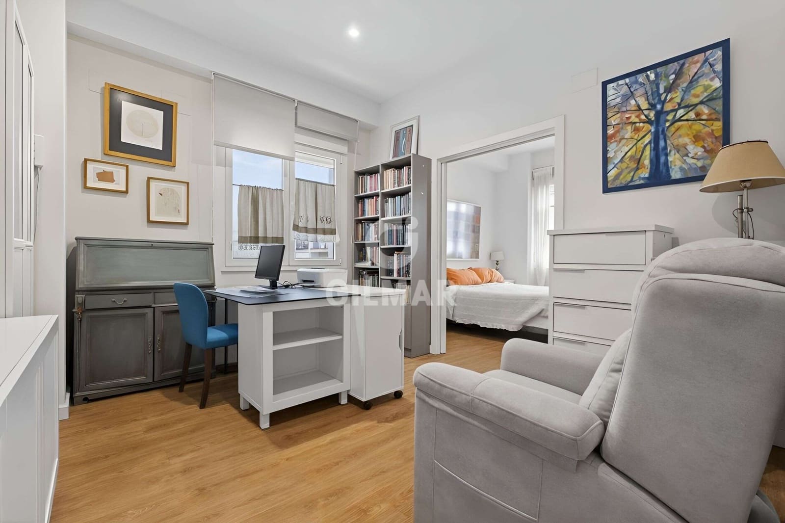 5 bedroom Flat for sale in Seville city with garage - € 850,000 (Ref: 9753637)