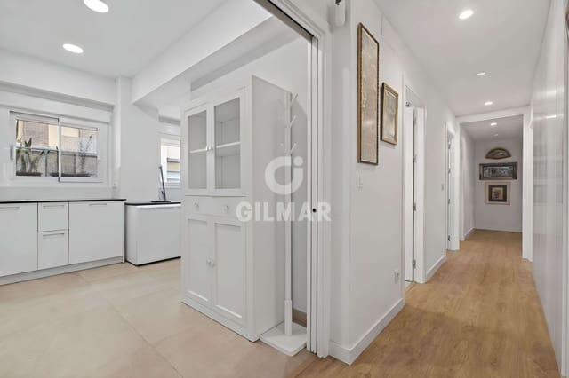 5 soveværelse Lejlighed til salg i Tablada, Sevilla by med garage - € 850.000 (Ref: 9753637)