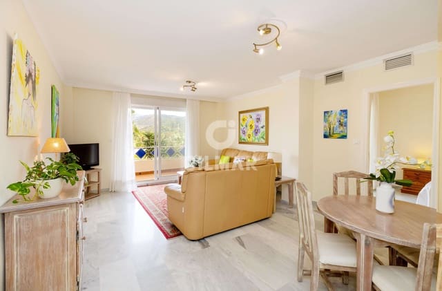 1 slaapkamer Flat te koop in Las Chapas, Marbella met zwembad - € 310.000 (Ref: 9753638)