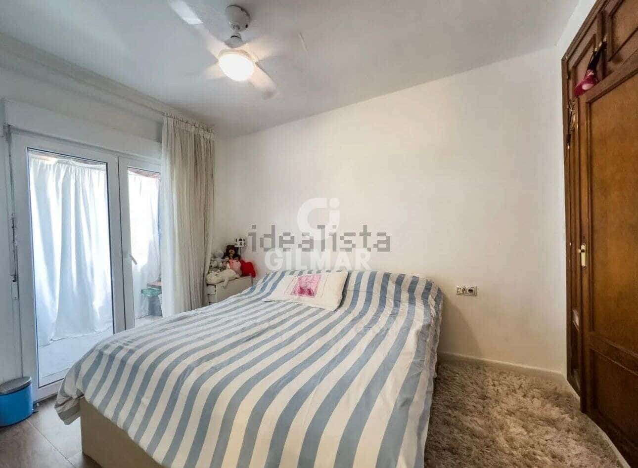 3 soveværelse Semi-Rækkehus til salg i Bel-Air med swimmingpool garage - € 430.000 (Ref: 9753639)