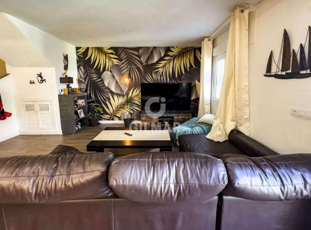 3 soveværelse Semi-Rækkehus til salg i Bel-Air med swimmingpool garage - € 430.000 (Ref: 9753639)