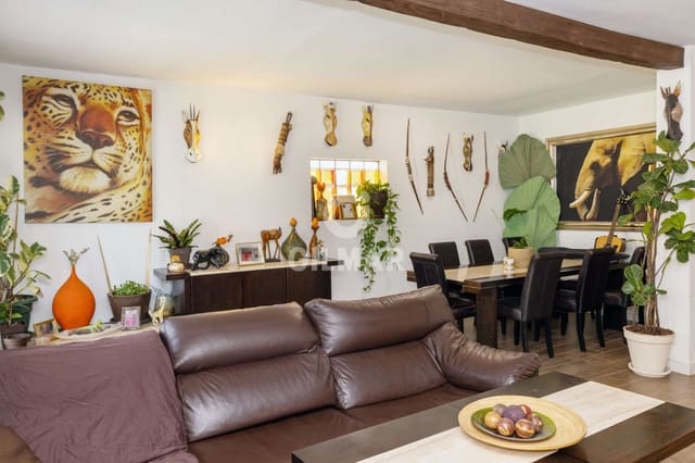 3 soverom Kjedet enebolig til salgs i Bel-Air, Estepona med svømmebasseng garasje - € 430 000 (Ref: 9753639)