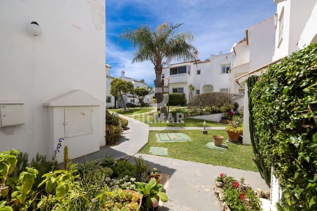3 soverom Kjedet enebolig til salgs i Bel-Air, Estepona med svømmebasseng garasje - € 430 000 (Ref: 9753639)