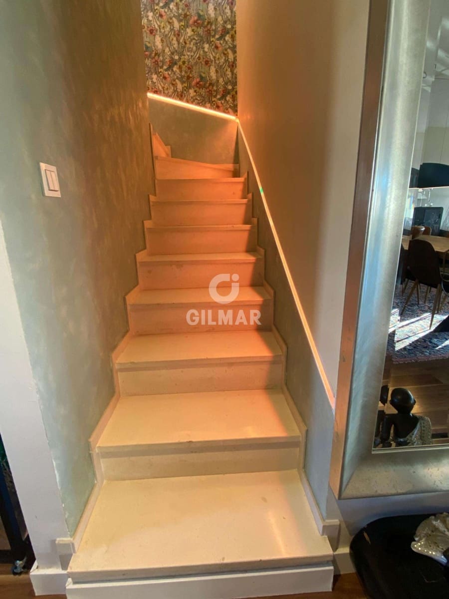 3 makuuhuone Kattohuoneisto myytävänä paikassa El Paraiso mukana uima-altaan 
autotalli - 835 000 € (Ref: 9756736)