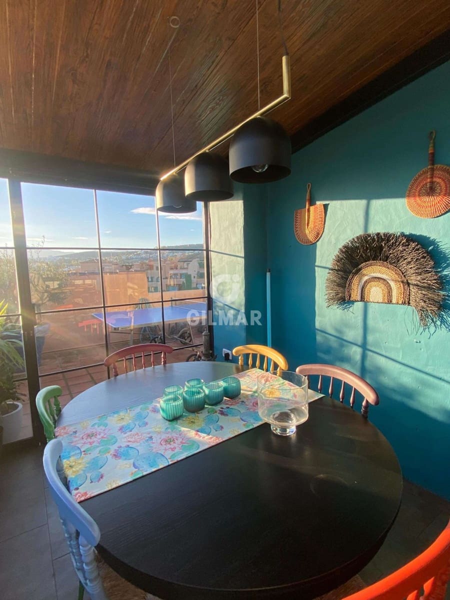 3 makuuhuone Kattohuoneisto myytävänä paikassa El Paraiso mukana uima-altaan 
autotalli - 835 000 € (Ref: 9756736)