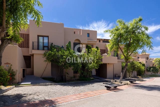 3 makuuhuone Kattohuoneisto myytävänä paikassa El Paraiso, Estepona mukana uima-altaan 
autotalli - 835 000 € (Ref: 9756736)