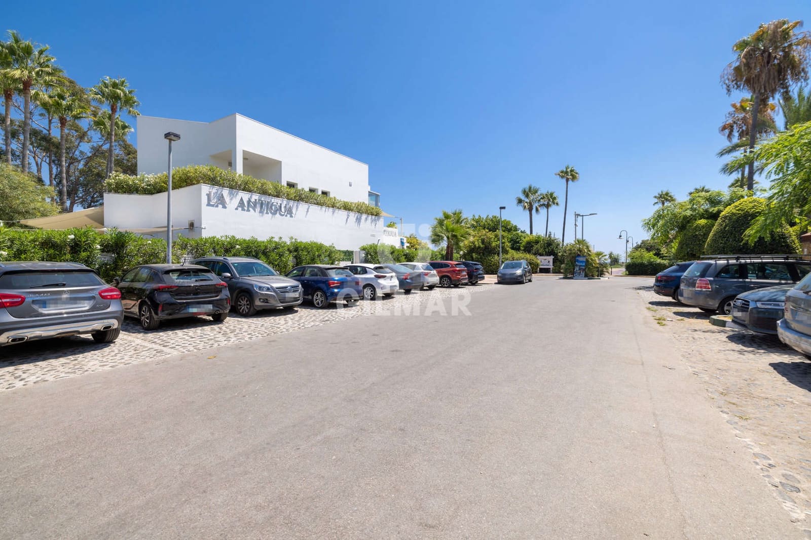 2 sypialnia Mieszkanie na sprzedaż w Costalita z basenem garażem - 450 000 € (Ref: 9756737)