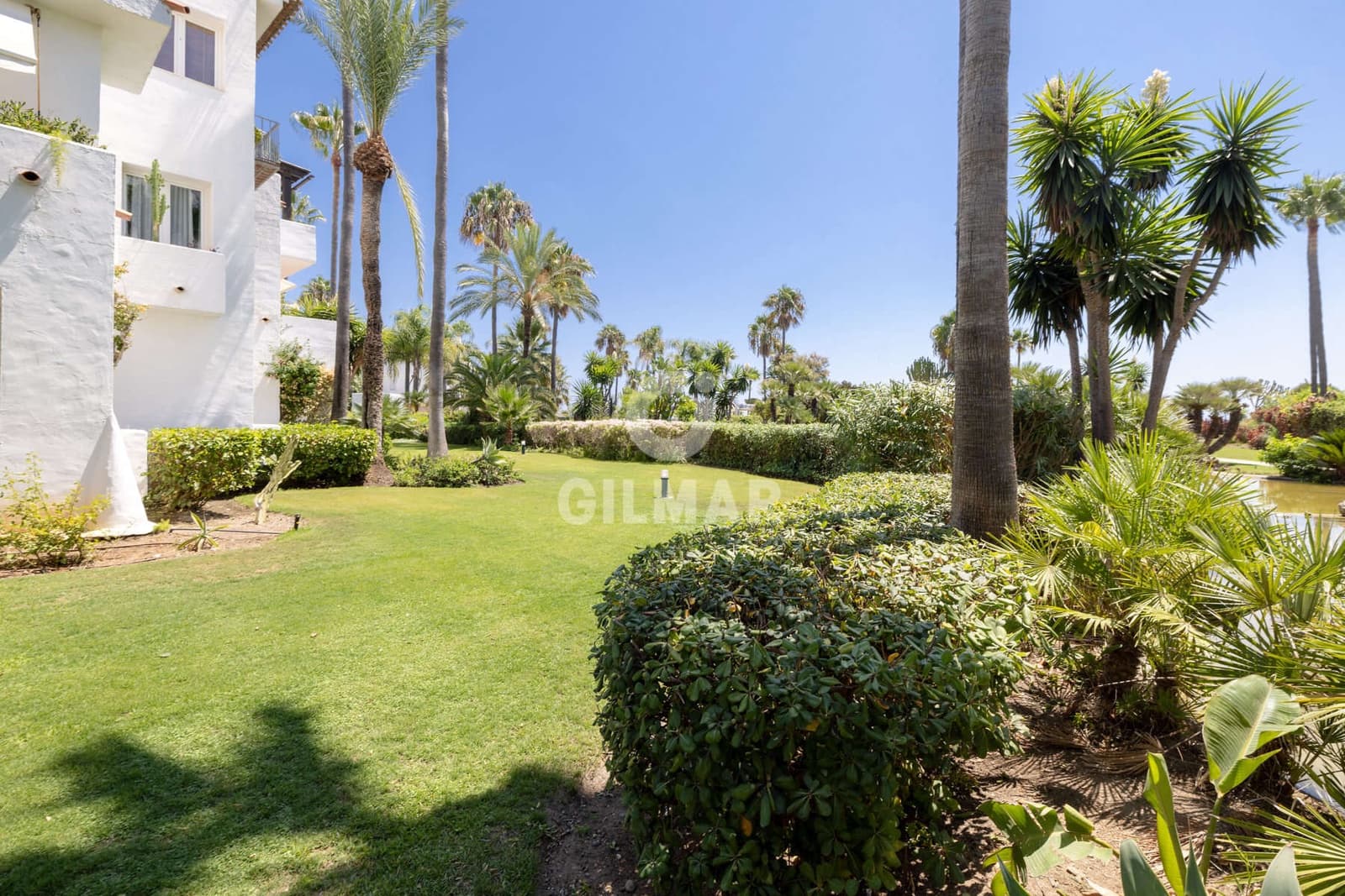 2 sypialnia Mieszkanie na sprzedaż w Costalita z basenem garażem - 450 000 € (Ref: 9756737)