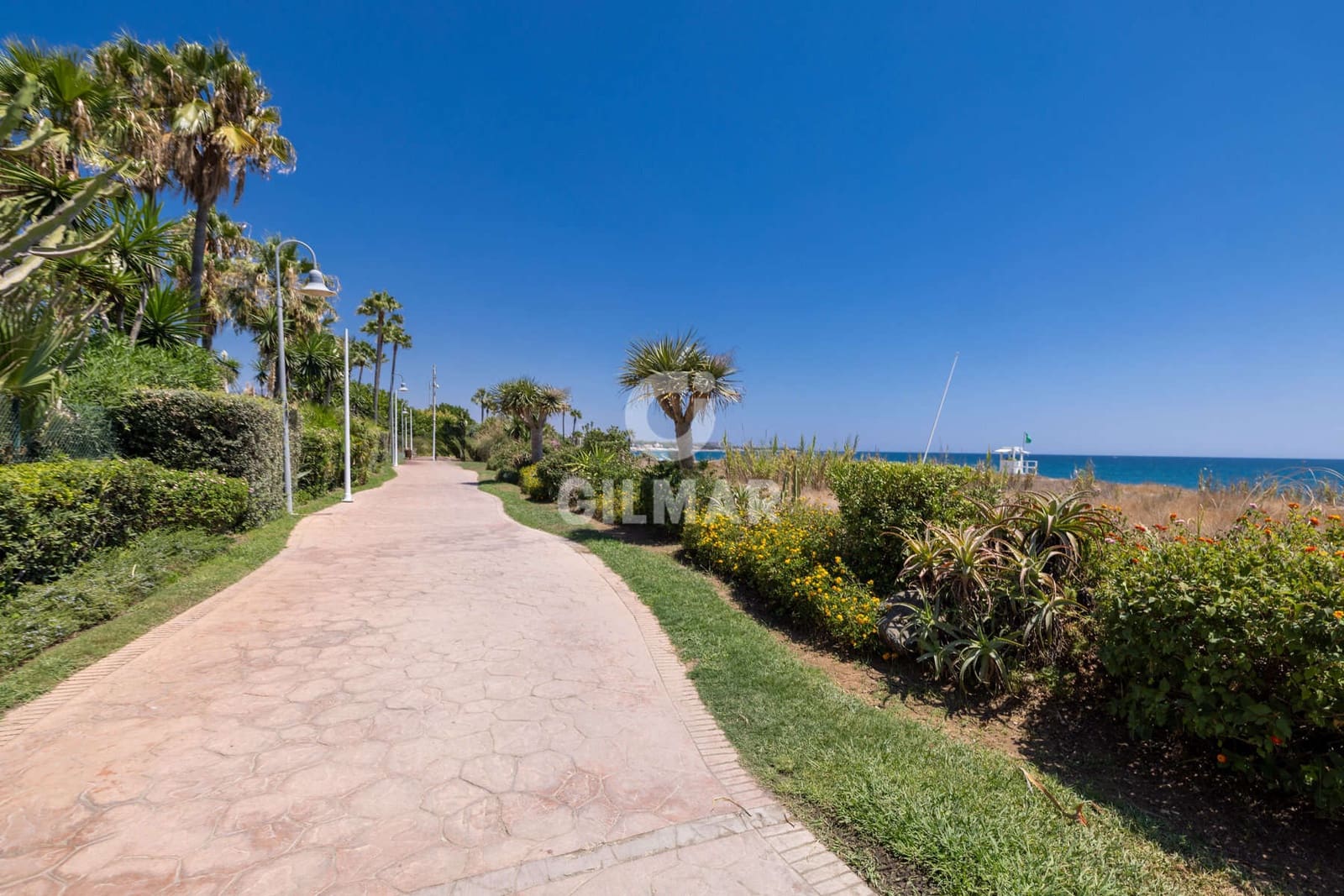 2 sypialnia Mieszkanie na sprzedaż w Costalita z basenem garażem - 450 000 € (Ref: 9756737)